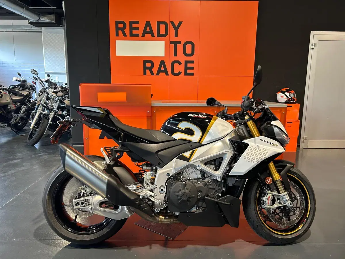 Aprilia Tuono V4 Factory (2021 - 24)