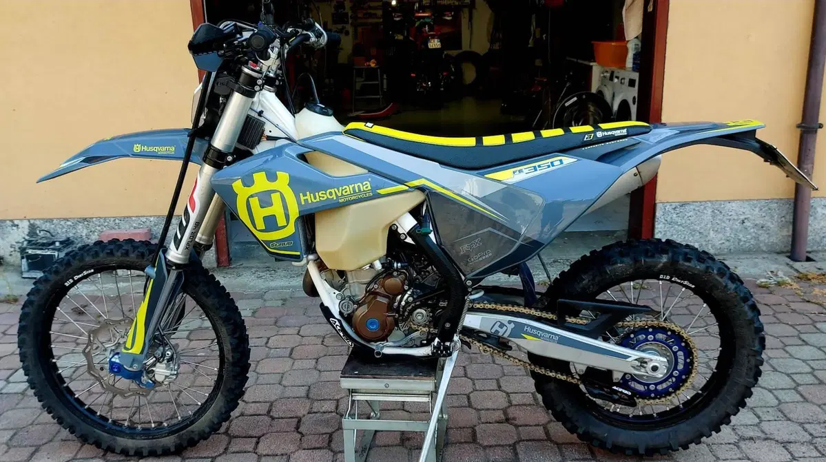 Husqvarna FE 350 (2018) (2)