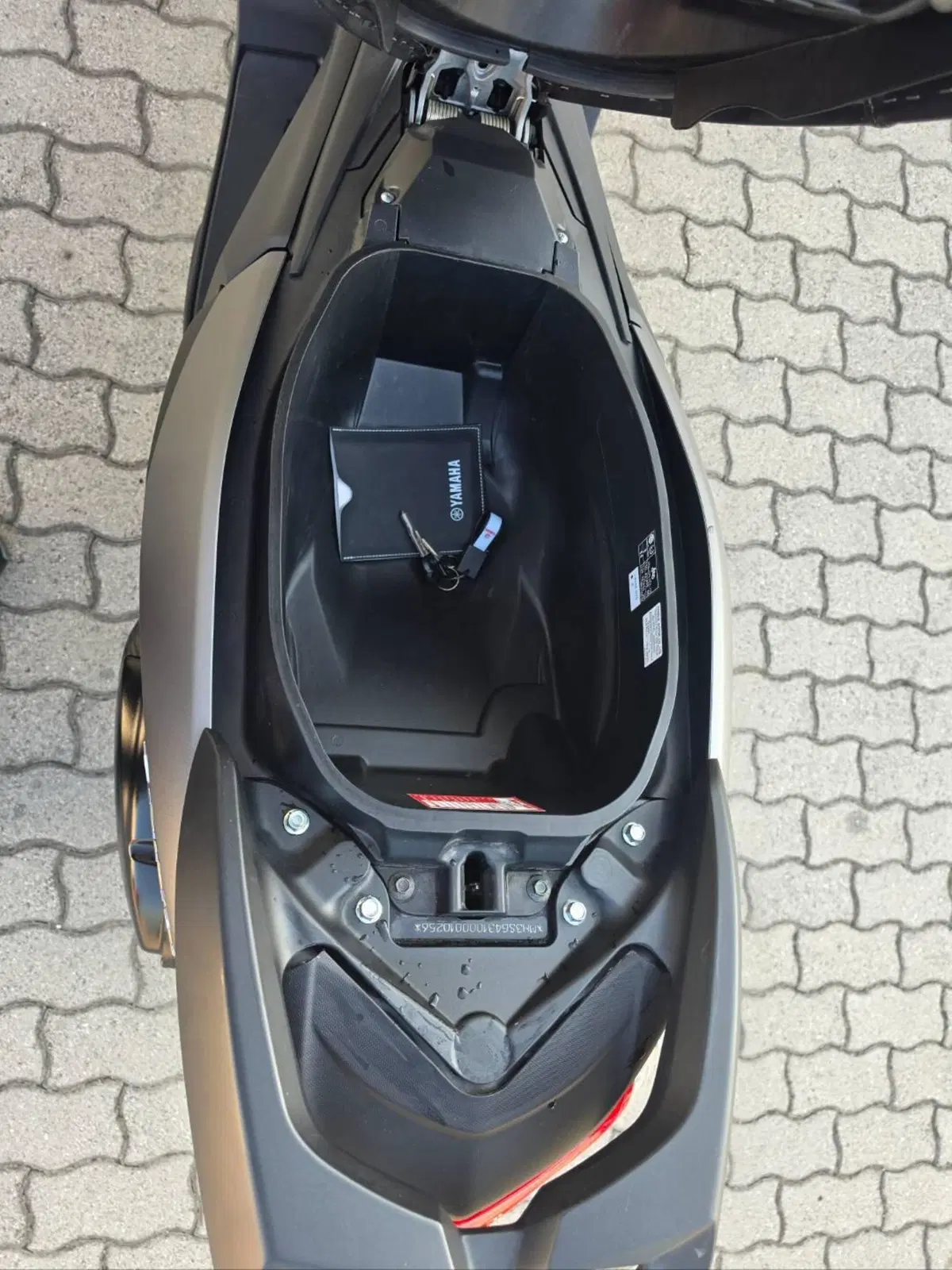 Yamaha N-Max 155 (2017 - 20) (3)