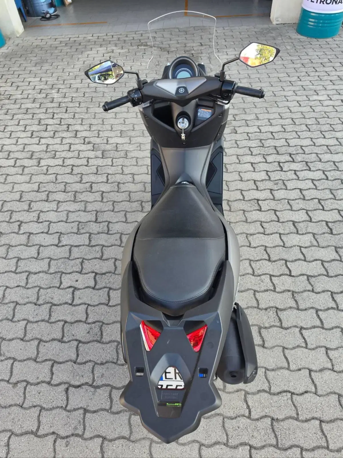 Yamaha N-Max 155 (2017 - 20) (5)