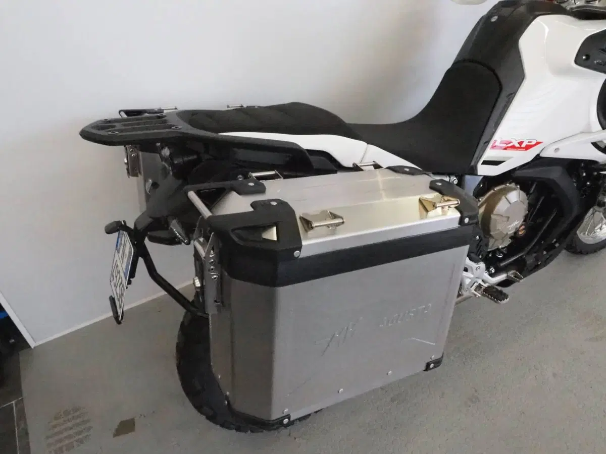 MV Agusta LXP Orioli (2024 - 26) (6)