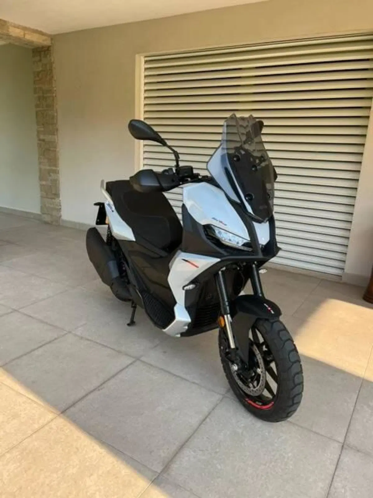 Aprilia SR GT 400 (2026) (2)