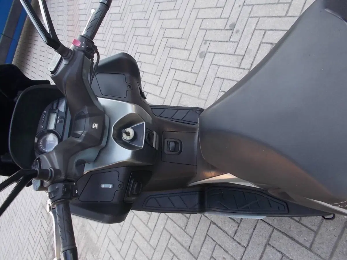 Kymco Xciting 400i ABS (2012 - 17) (4)