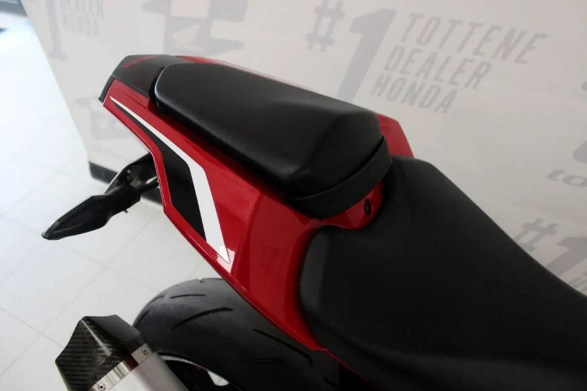 Honda CBR 1000 RR Fireblade (2017 - 19) (6)