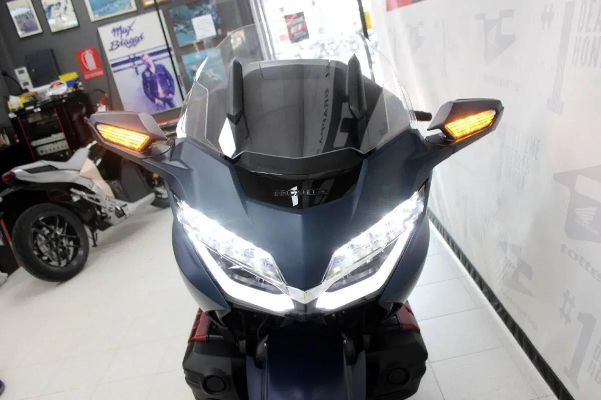 Honda GL 1800 Gold Wing DCT (2021 - 24) (4)