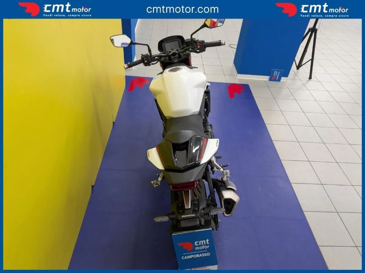 Honda CB 750 Hornet (2023 - 24) (12)