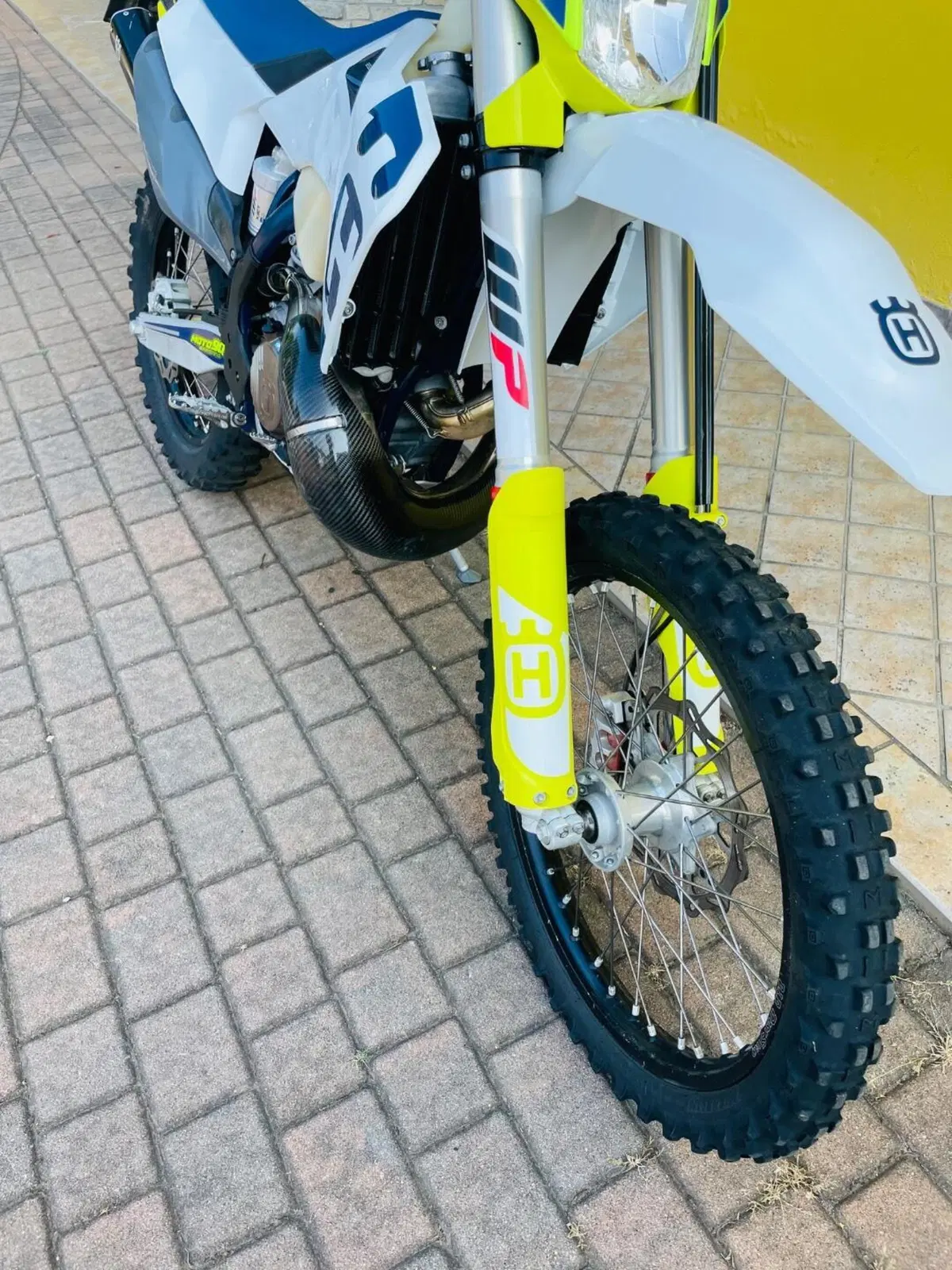 Husqvarna TE 300i (2020) (2)