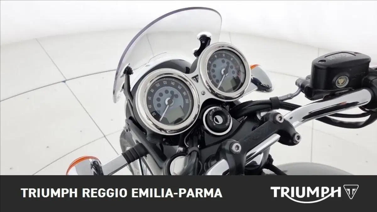 Triumph Bonneville T120 (2026) (9)