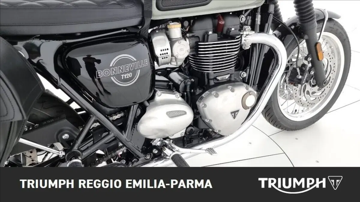Triumph Bonneville T120 (2026) (19)