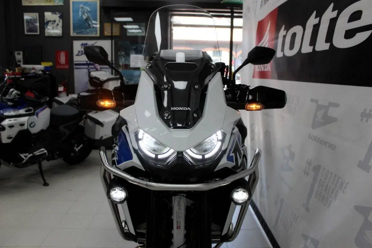 Honda Africa Twin CRF 1100L DCT (2022 - 23) (4)