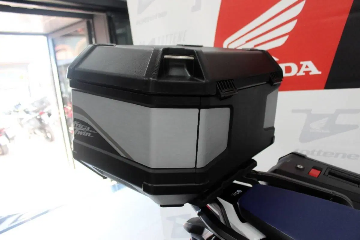Honda Africa Twin CRF 1100L DCT (2022 - 23) (6)