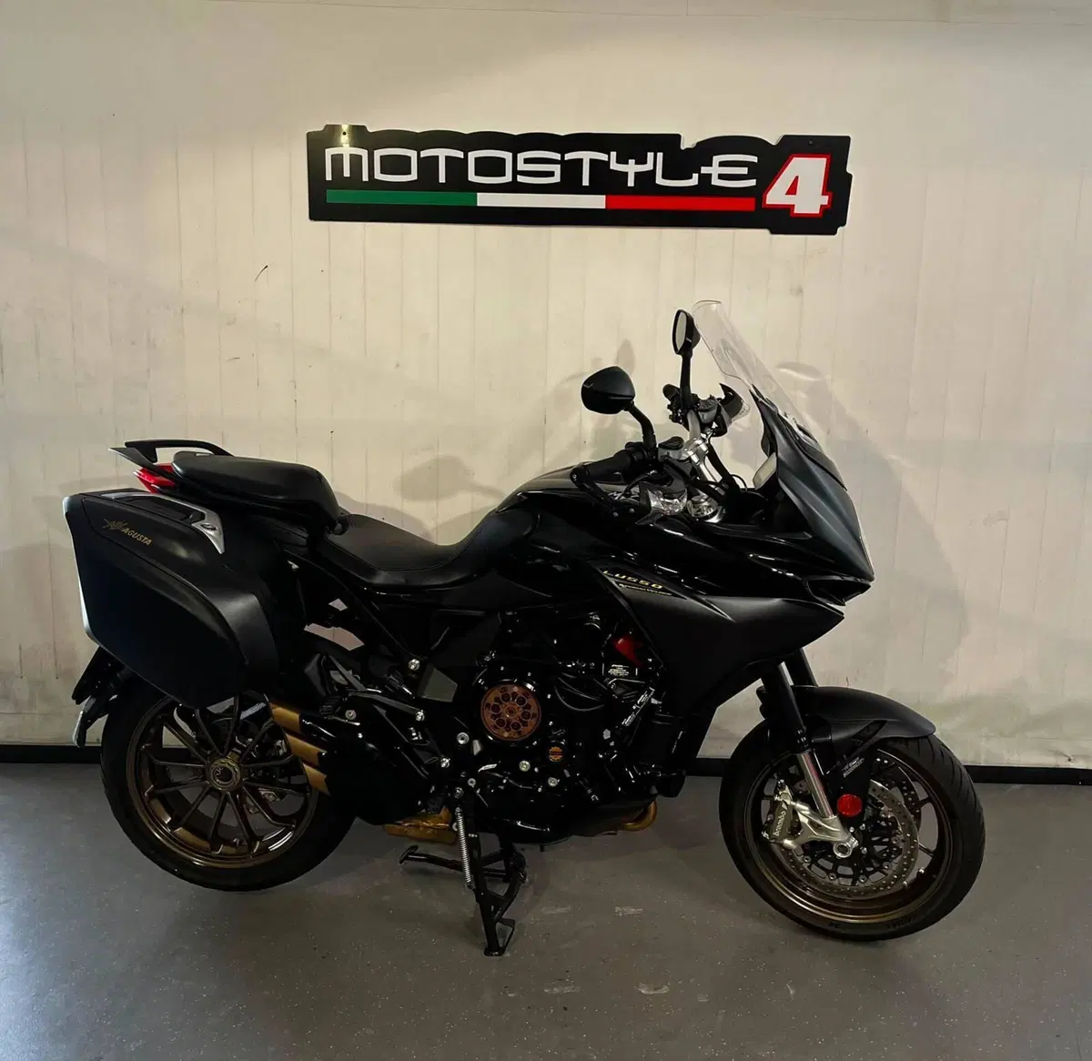 MV Agusta Turismo Veloce 800 Lusso SCS (2021 - 26)