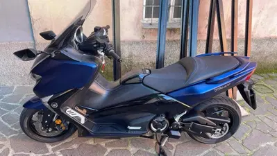 Yamaha T-Max 530 DX (2017 - 19) usata