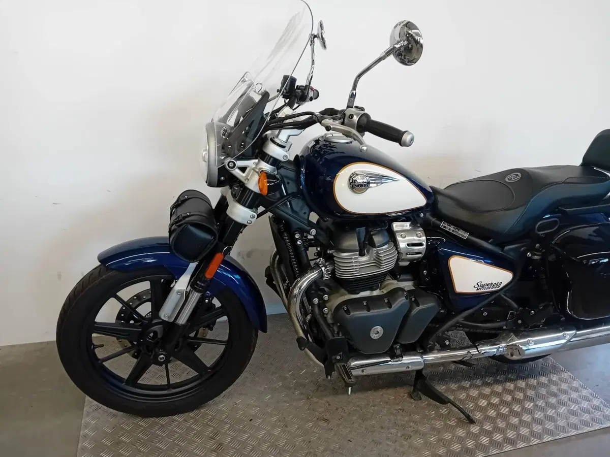 Royal Enfield Super Meteor 650 (2023 - 26) (4)