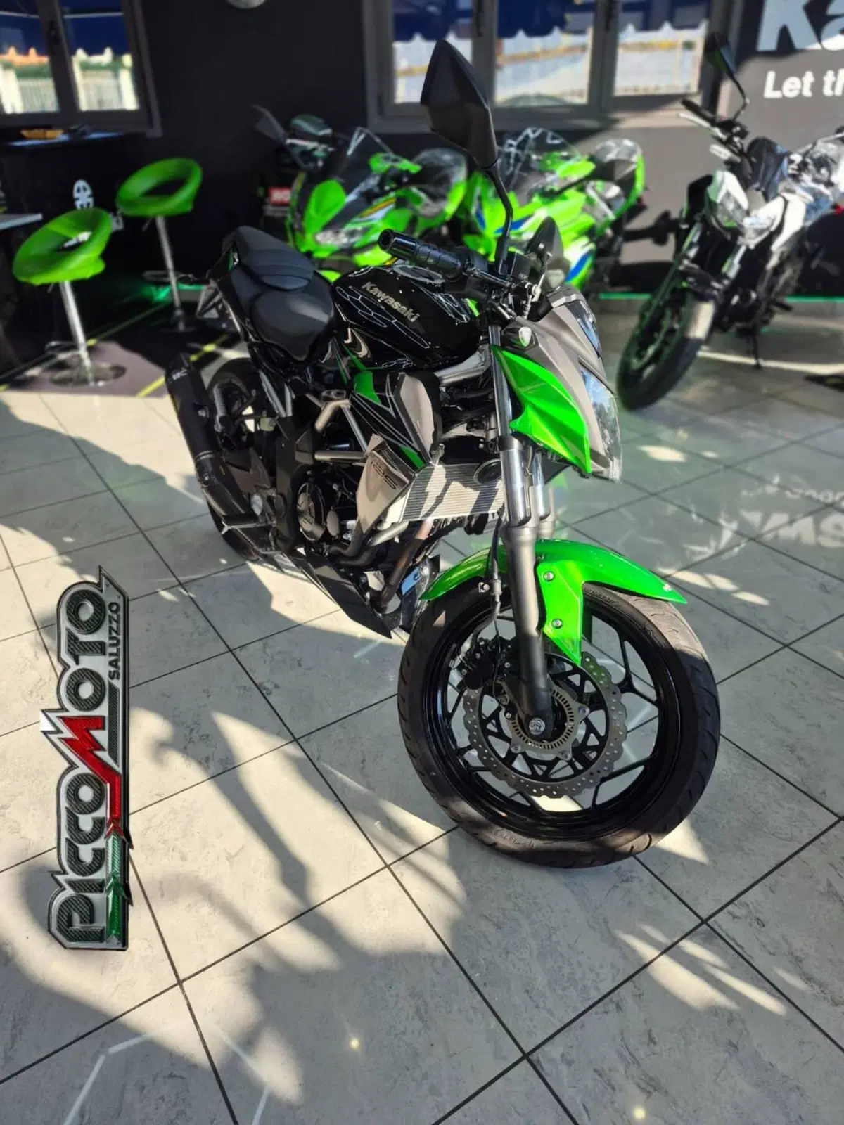 Kawasaki Z 125 (2021 - 24) (4)