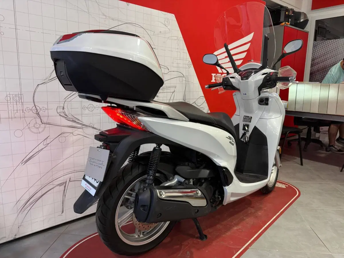 Honda SH 300 i ABS (2016 - 20) (5)