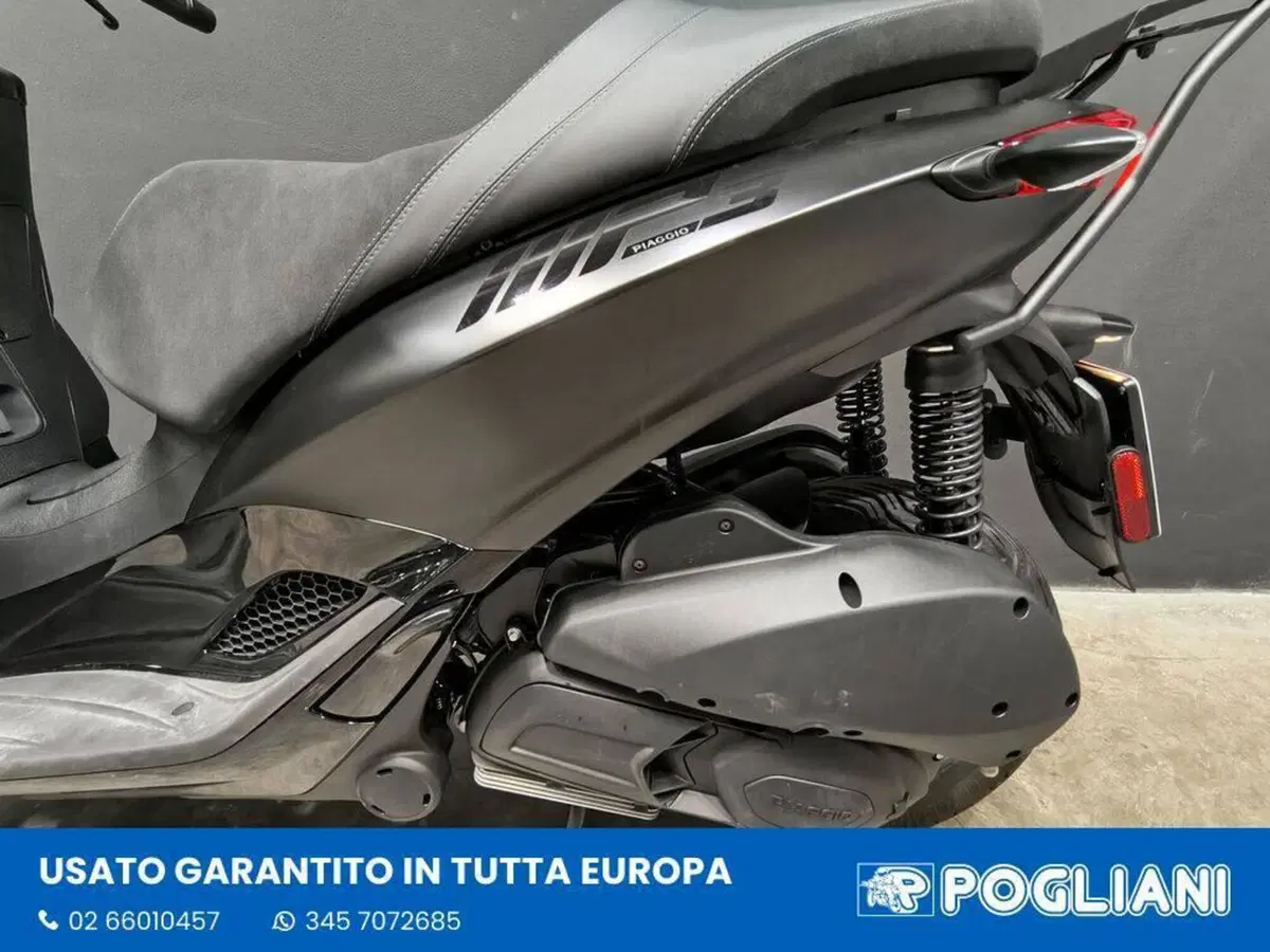 Piaggio MP3 300 ABS Hpe (2021 - 24) (10)