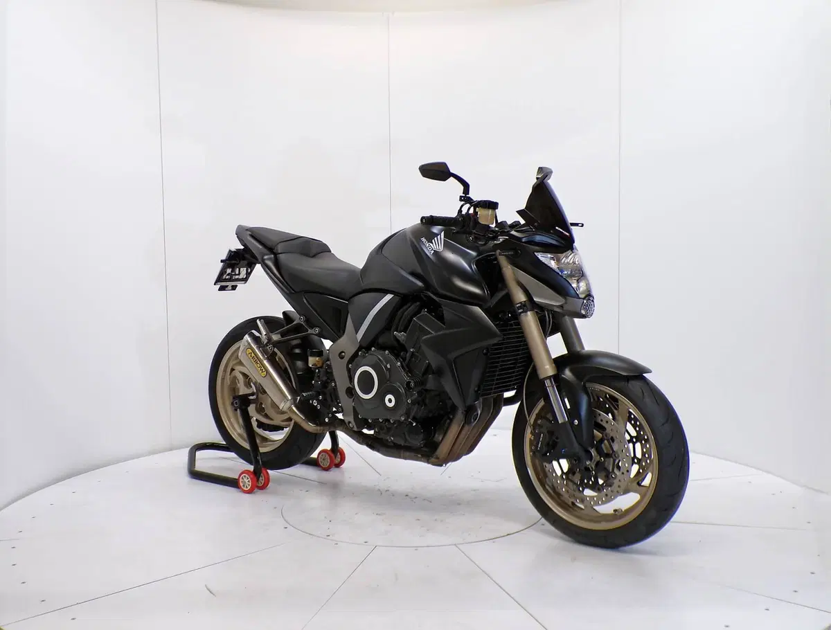 Honda CB 1000 R (2008 - 10) (2)