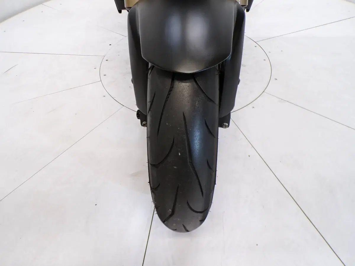 Honda CB 1000 R (2008 - 10) (10)