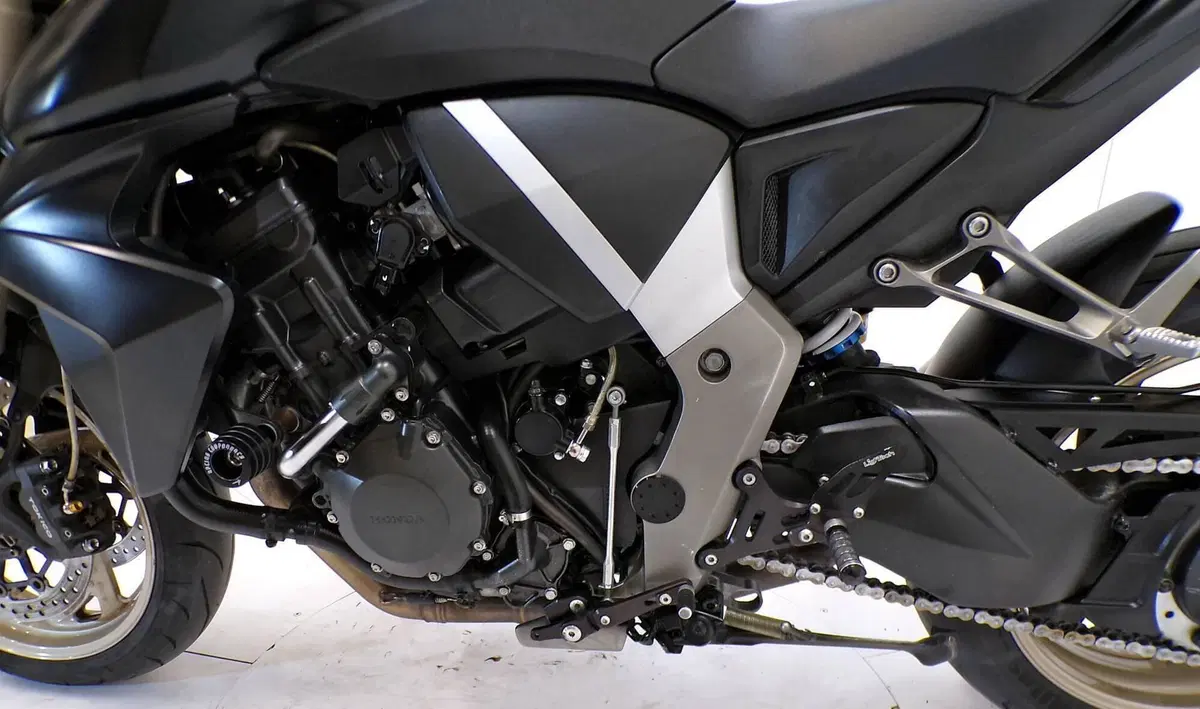 Honda CB 1000 R (2008 - 10) (7)
