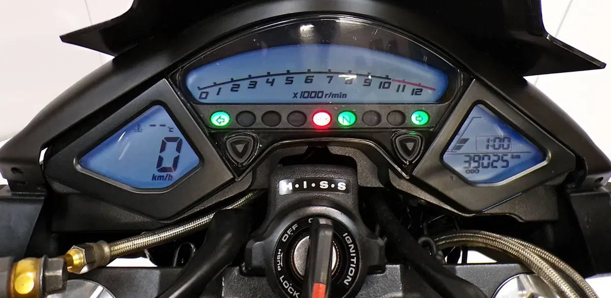 Honda CB 1000 R (2008 - 10) (12)