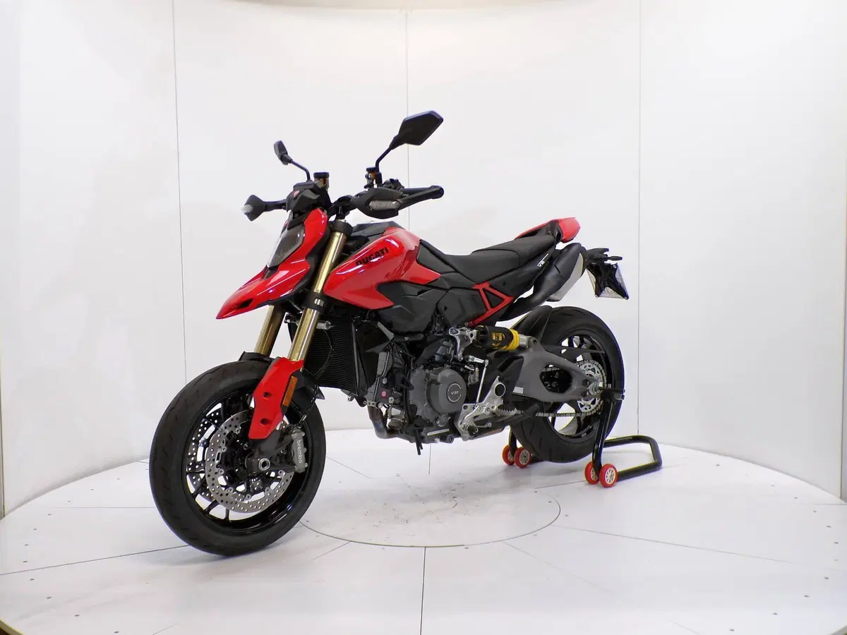 Ducati Hypermotard V2 (2026) (3)
