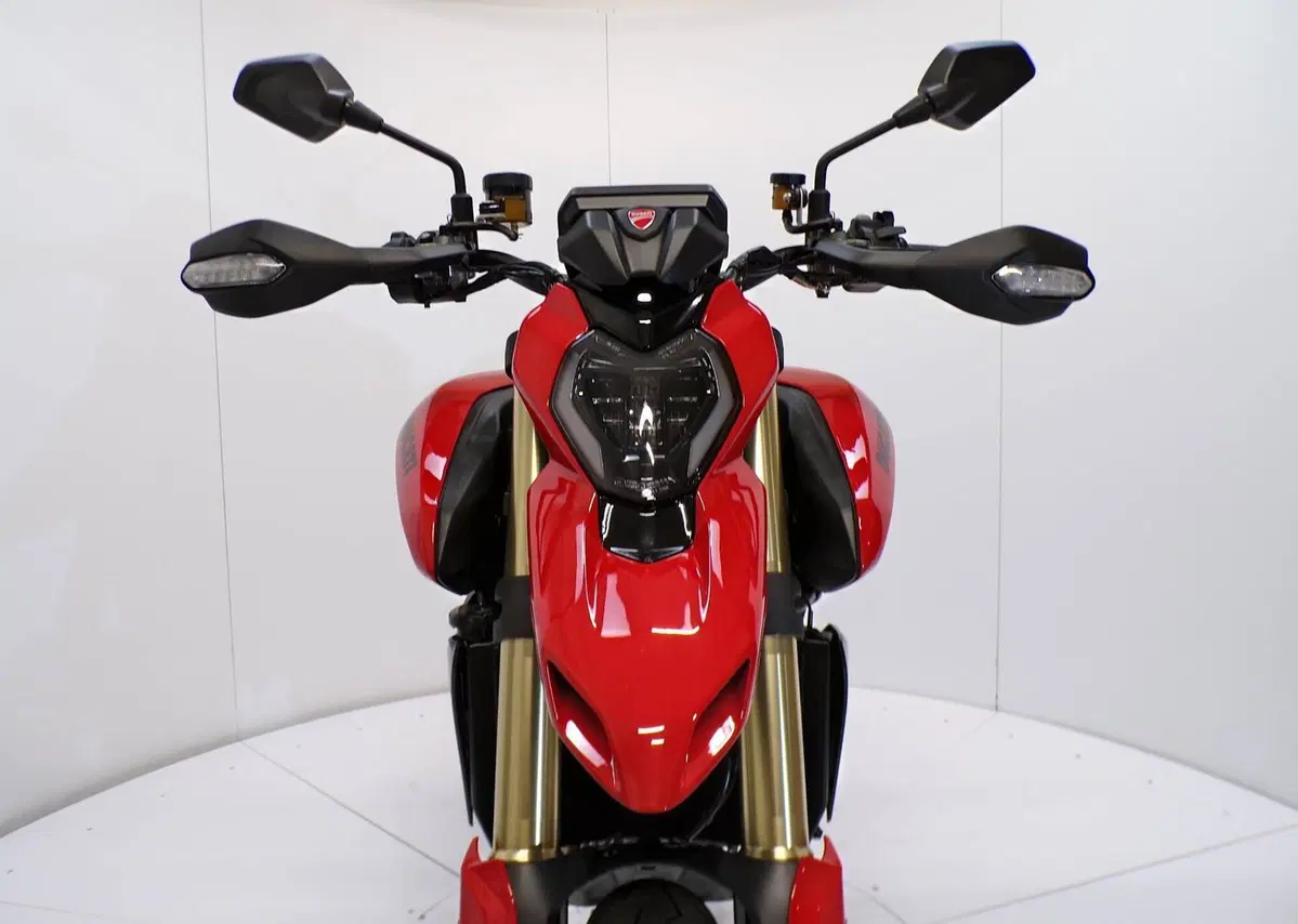 Ducati Hypermotard V2 (2026) (9)