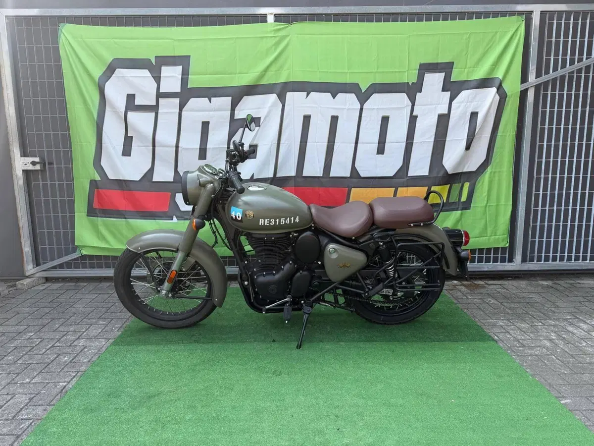 Royal Enfield Classic 350 (2021 - 26) (2)