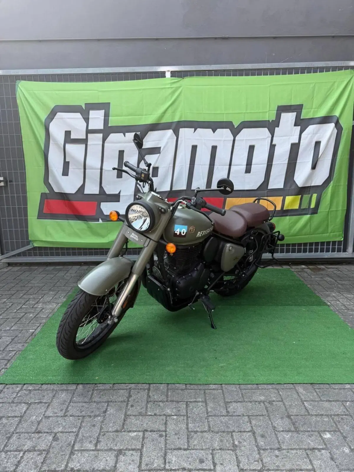 Royal Enfield Classic 350 (2021 - 26) (3)