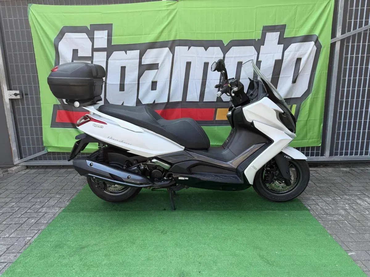 Kymco Downtown 350i ABS (2015 - 17)