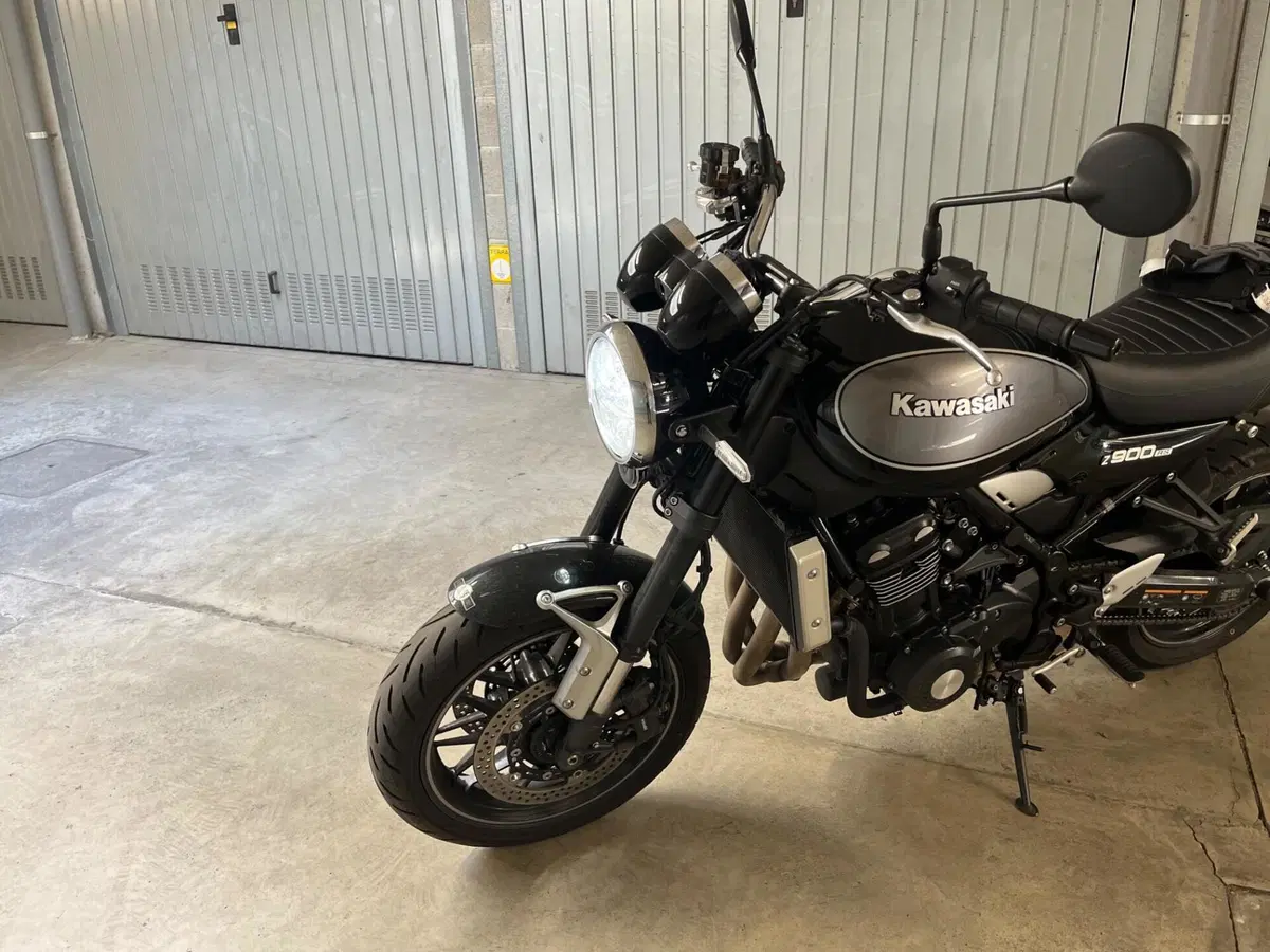 Kawasaki Z 900 RS (2022 - 25) (5)