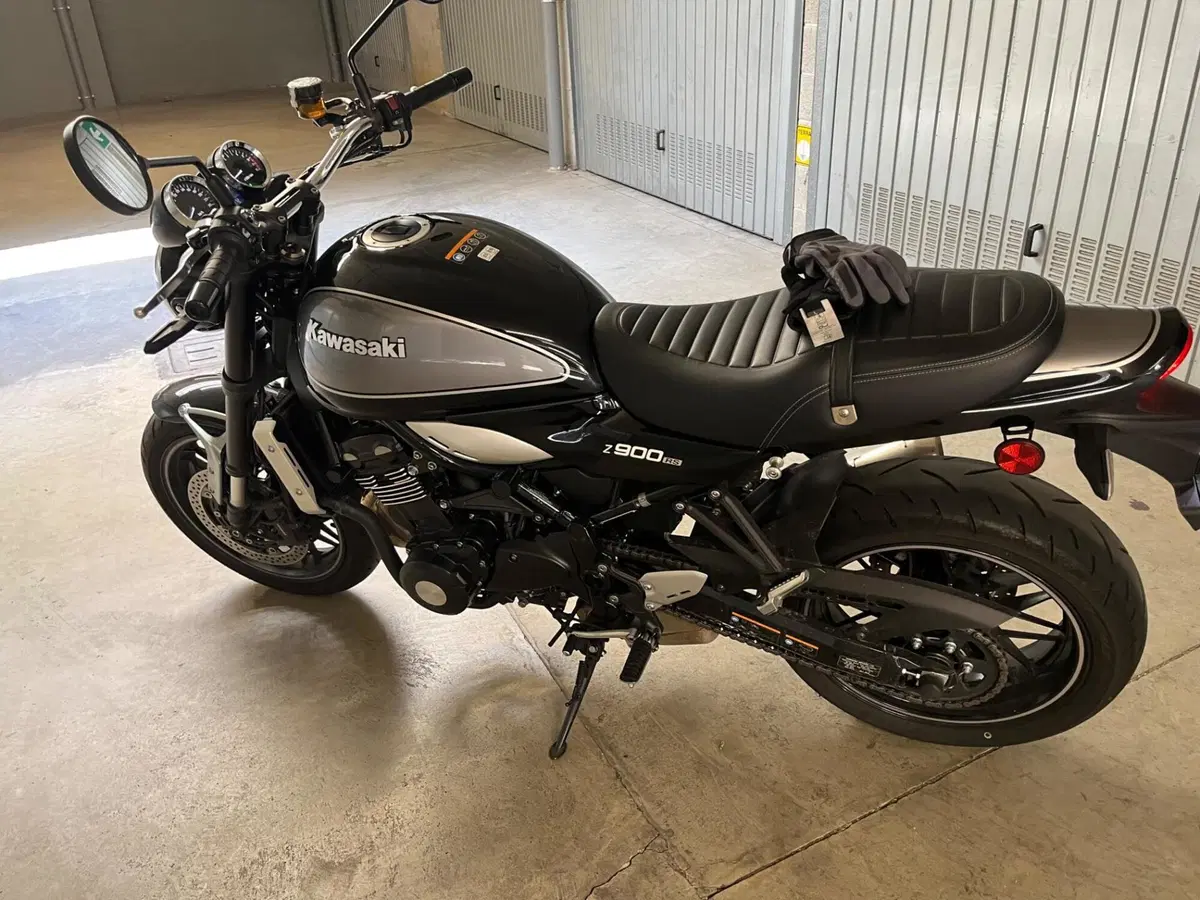 Kawasaki Z 900 RS (2022 - 25) (6)