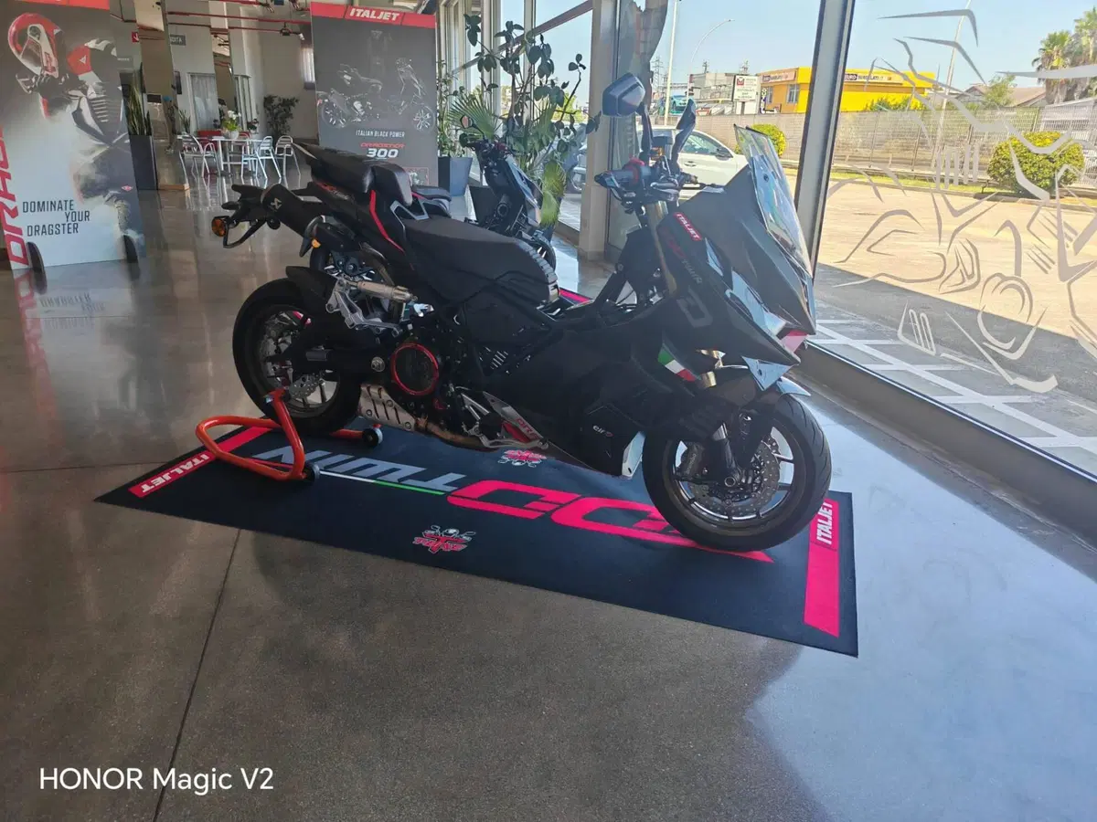 Italjet Moto Dragster 700 Twin Limited Factory Edition (2024 - 25) (4)