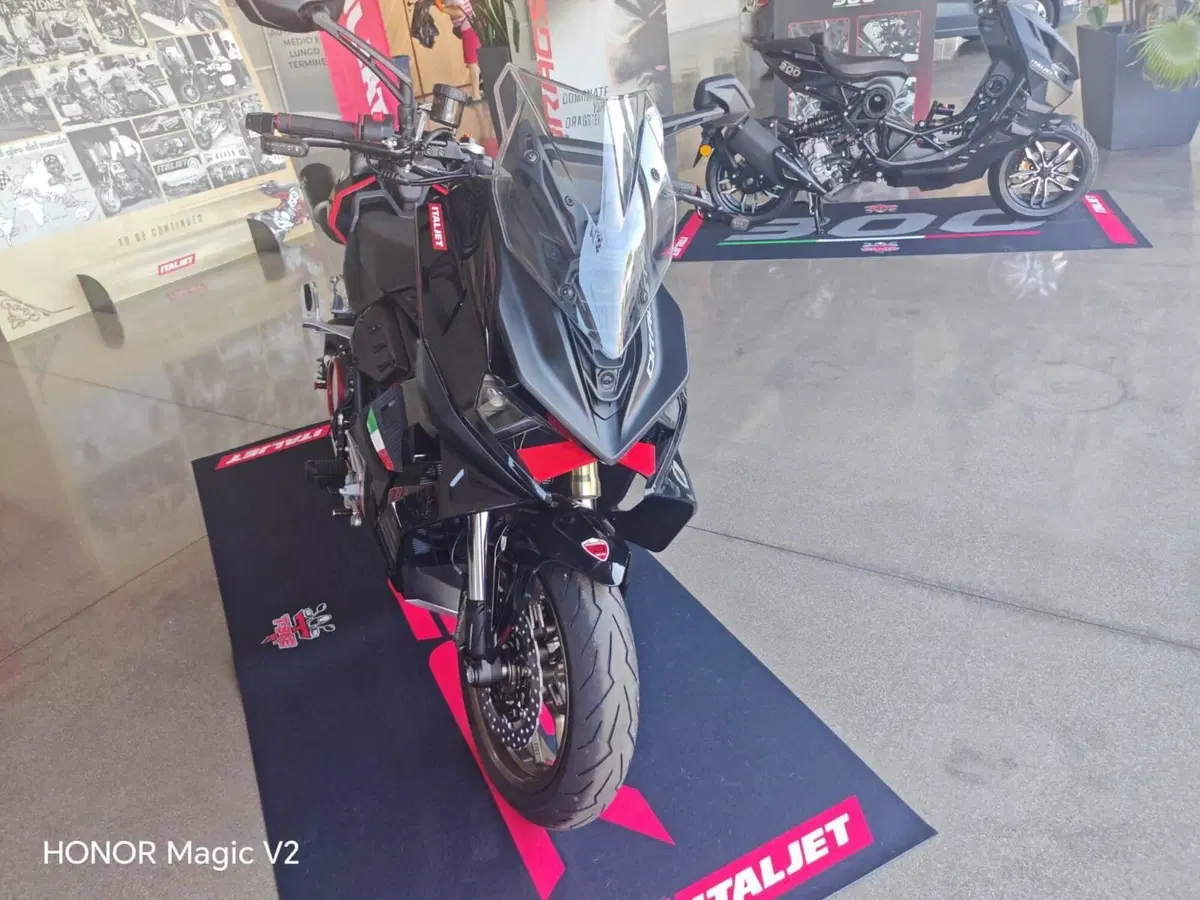 Italjet Moto Dragster 700 Twin Limited Factory Edition (2024 - 25) (6)
