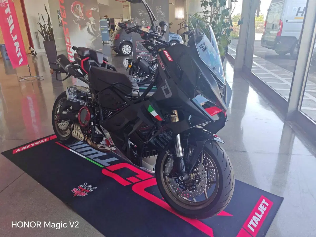Italjet Moto Dragster 700 Twin Limited Factory Edition (2024 - 25) (10)