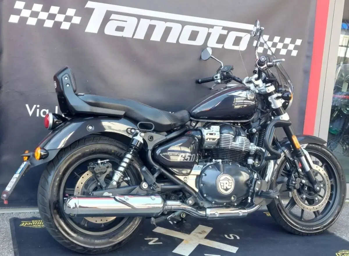 Royal Enfield Super Meteor 650 (2023 - 26) (3)