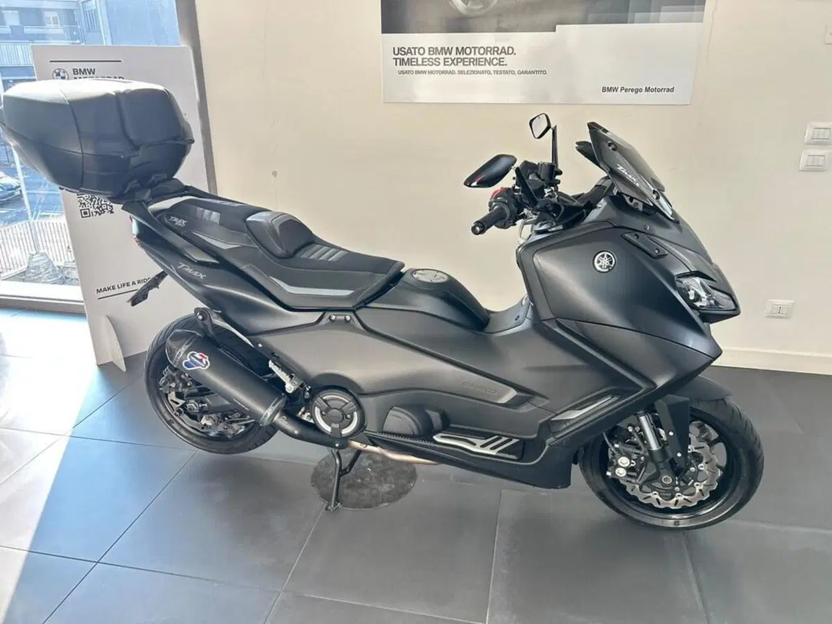 Yamaha T-Max 560 (2022 - 24) (3)