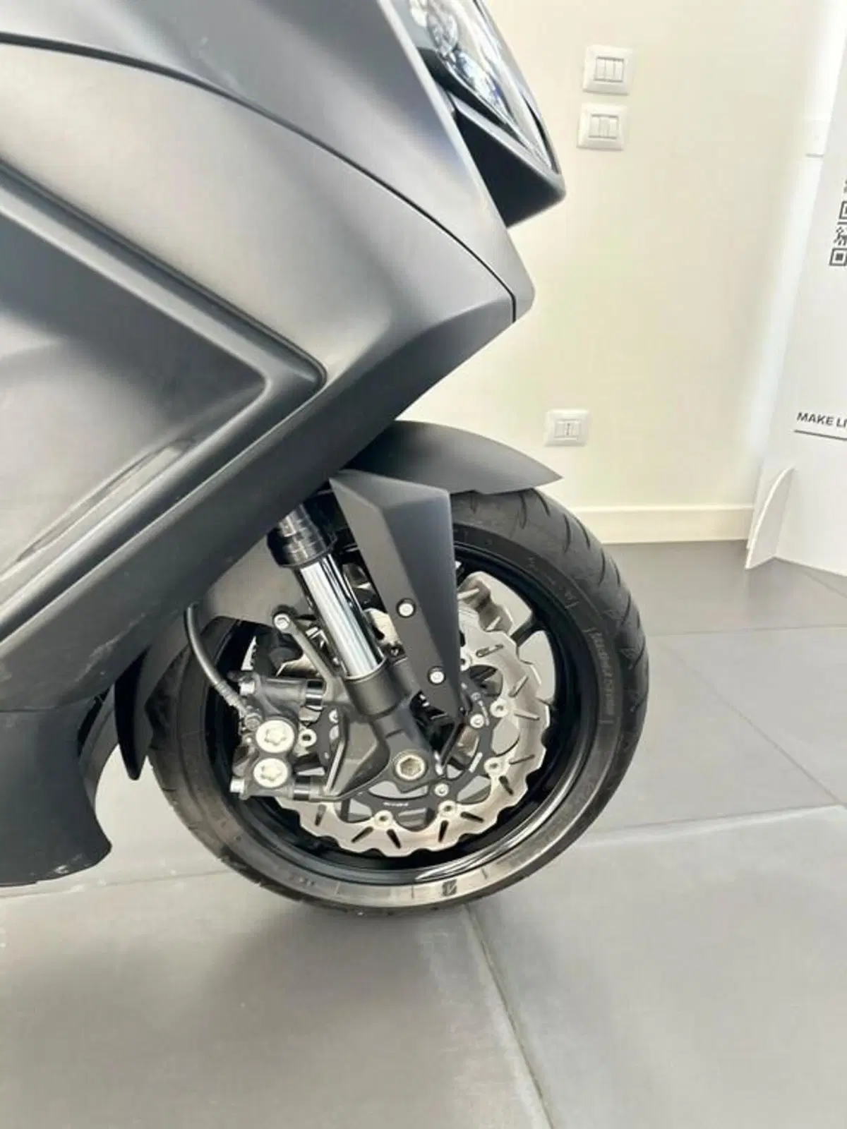 Yamaha T-Max 560 (2022 - 24) (2)