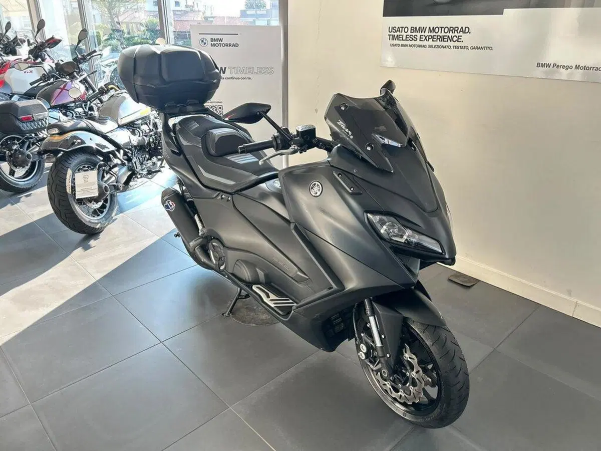 Yamaha T-Max 560 (2022 - 24) (4)