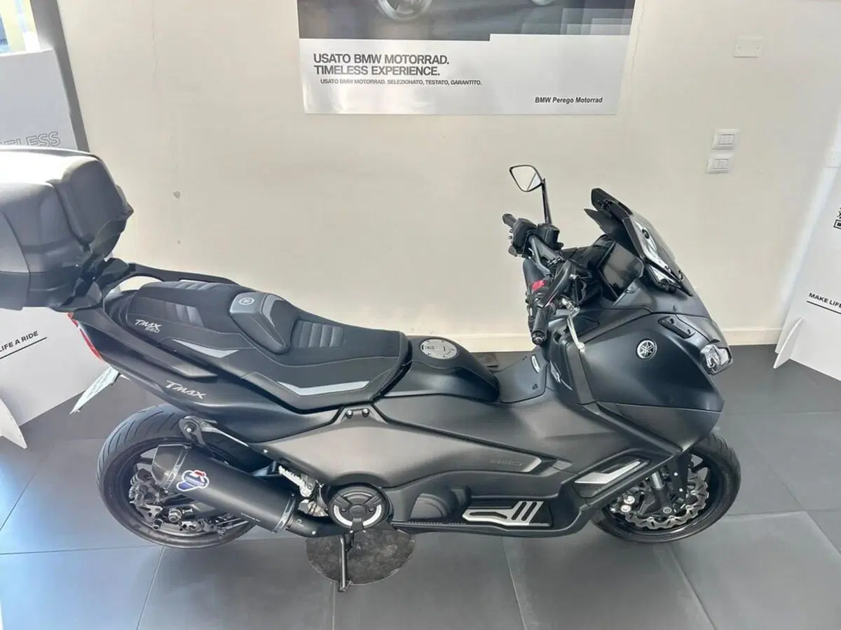Yamaha T-Max 560 (2022 - 24) (6)