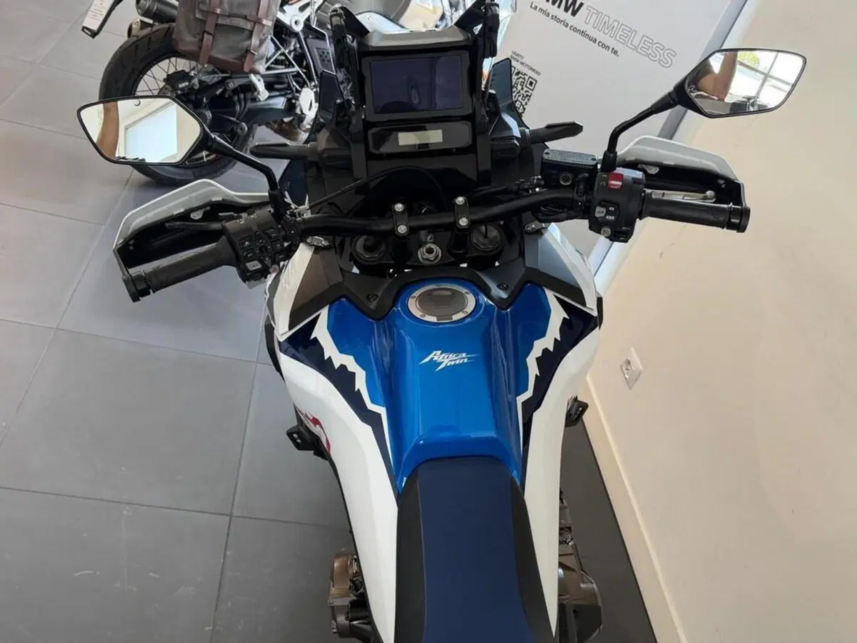 Honda Africa Twin CRF 1100L ES DCT (2024 - 26) (6)