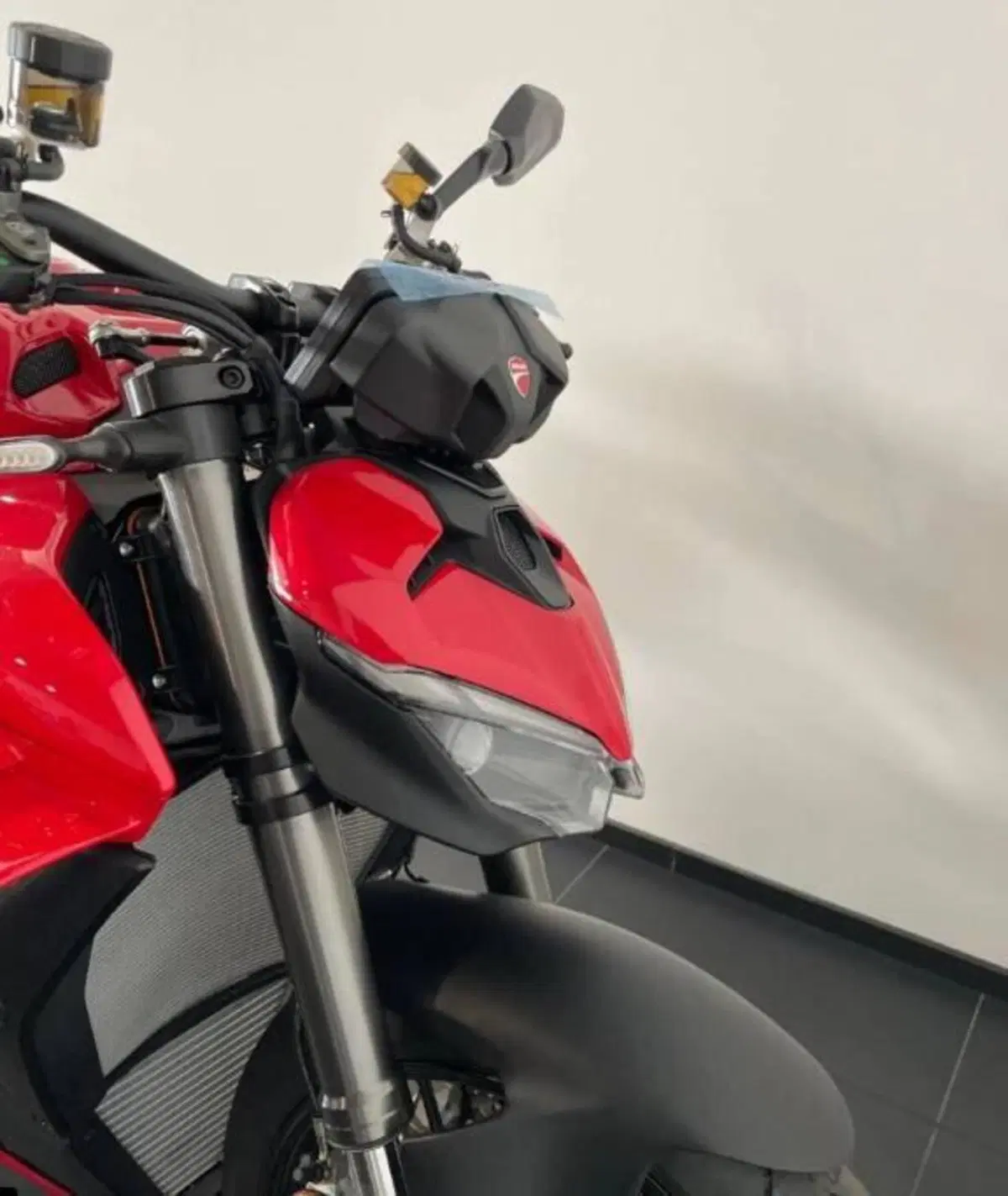 Ducati Streetfighter V4 (2025 - 26) (2)
