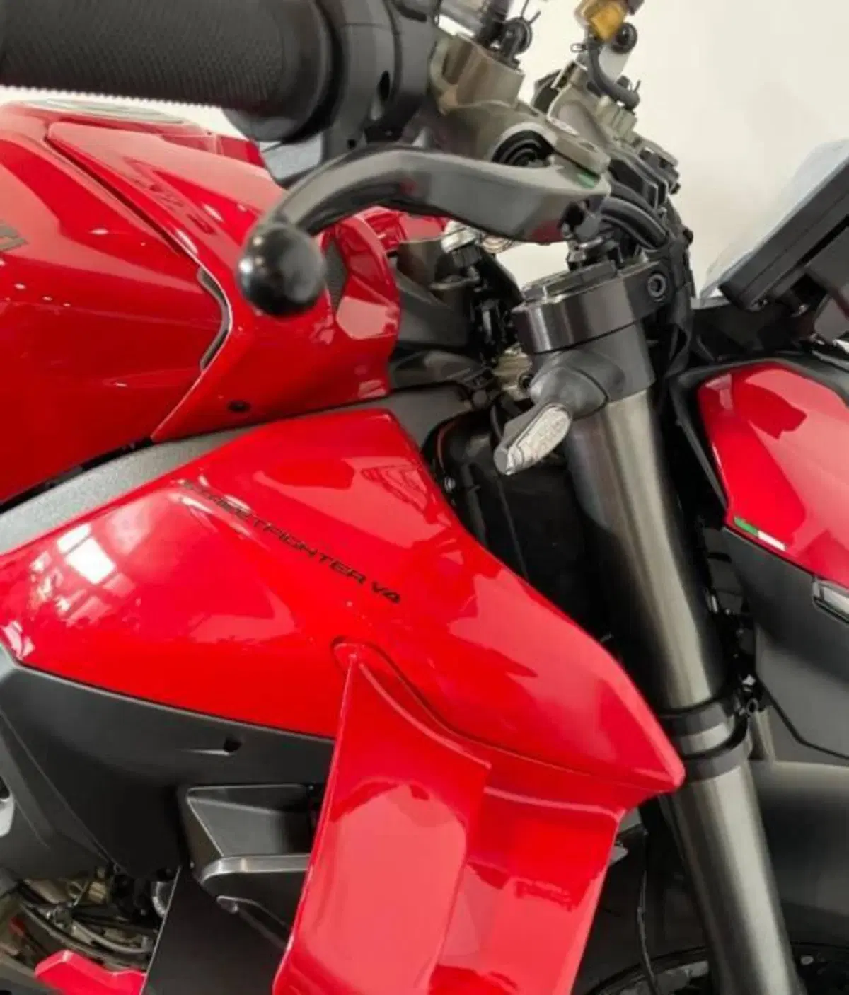 Ducati Streetfighter V4 (2025 - 26) (3)