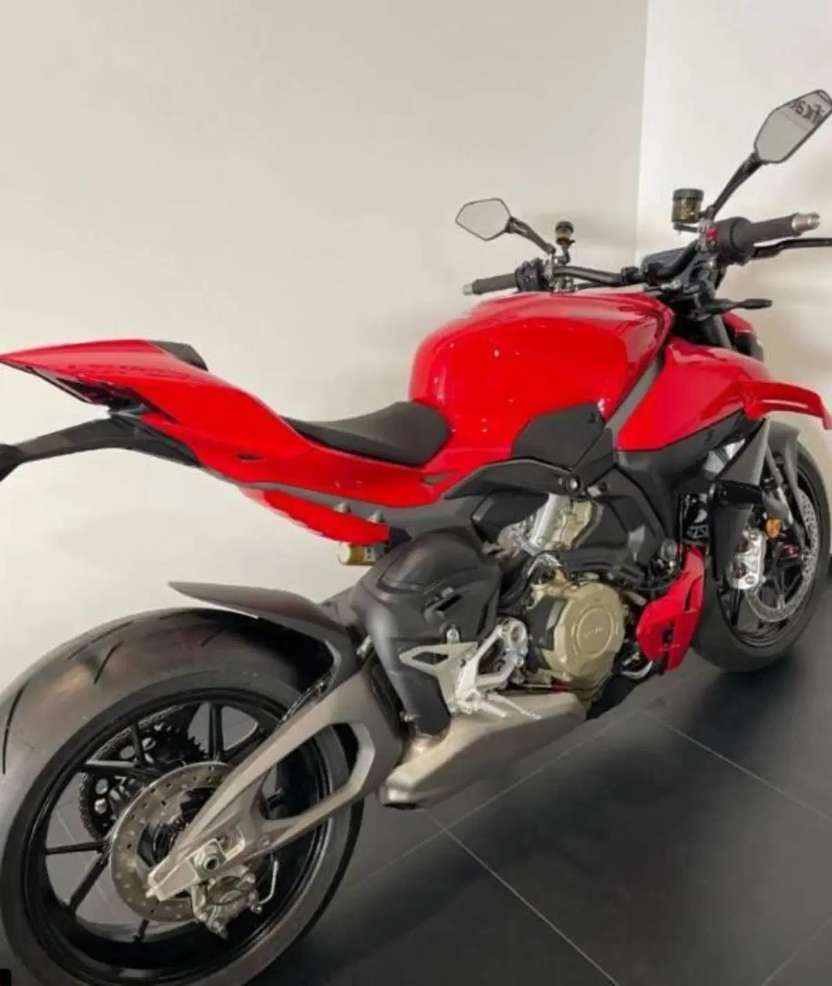 Ducati Streetfighter V4 (2025 - 26) (5)