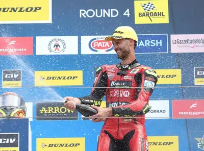 SBK. Tulovic vince al CIV e punta al mondiale SBK