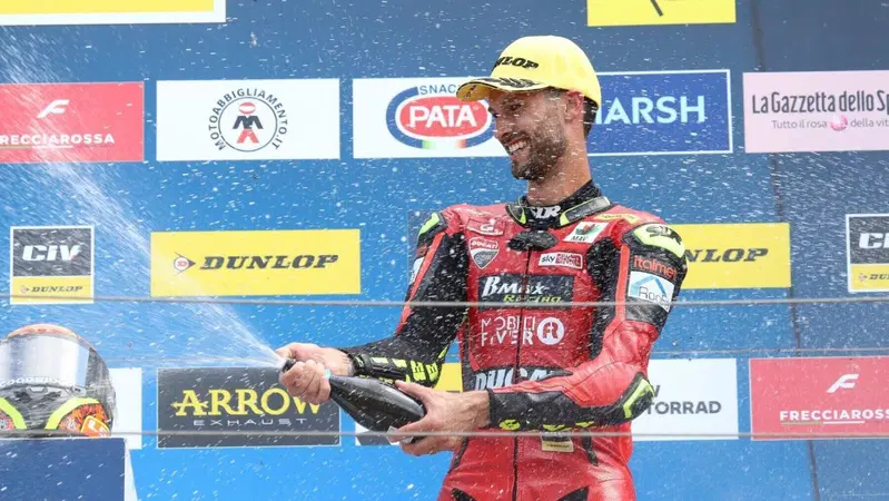Chi &egrave; Lukas Tulovic, la rivelazione del CIV che punta al mondiale SBK