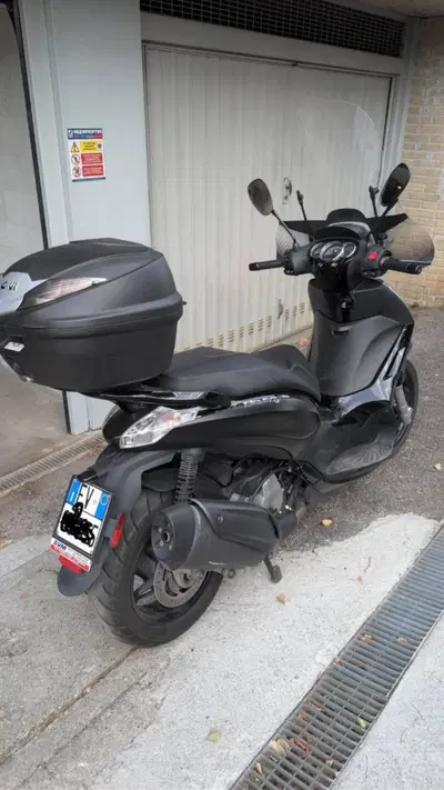Piaggio Beverly 350 Police ABS-ASR (2018 - 20) usata