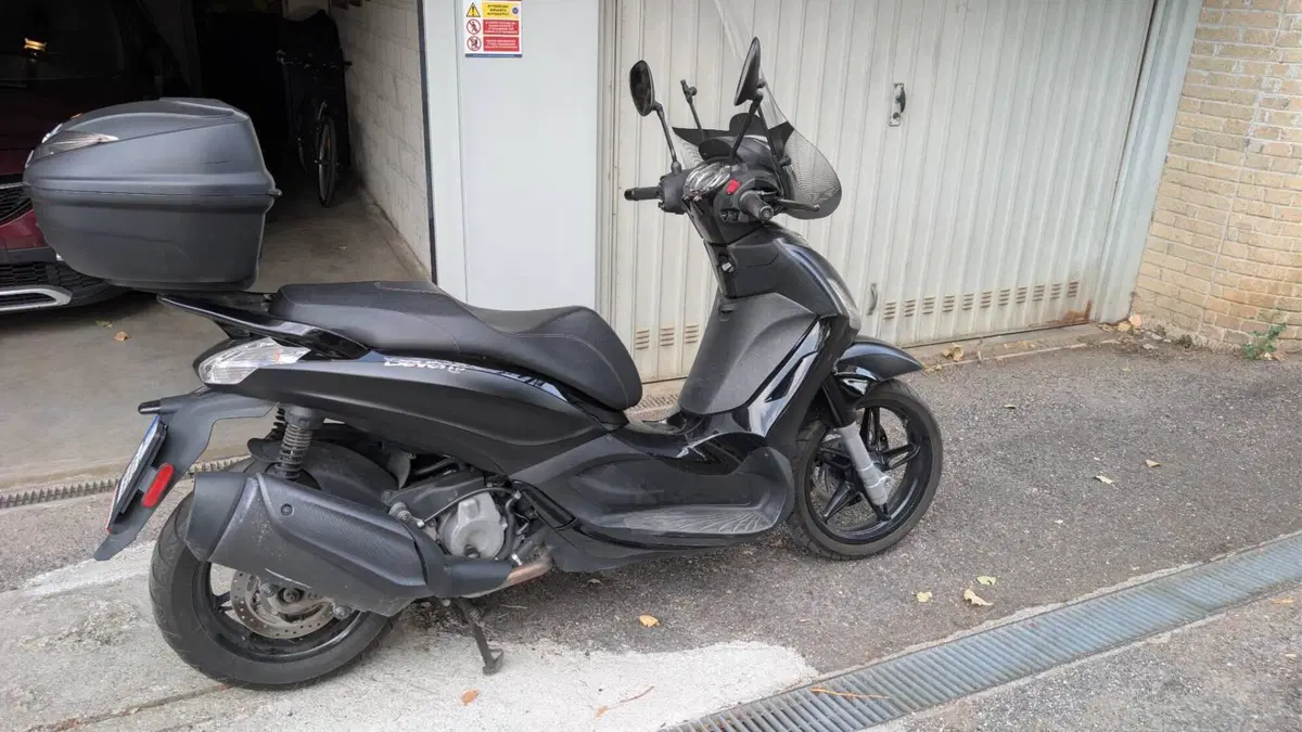 Piaggio Beverly 350 Police ABS-ASR (2018 - 20) (5)