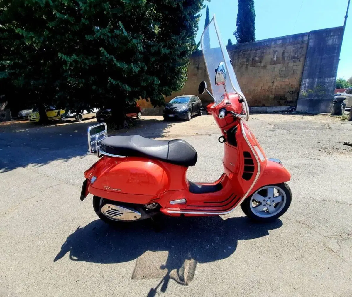 Vespa GTS 250 i.e. (2)