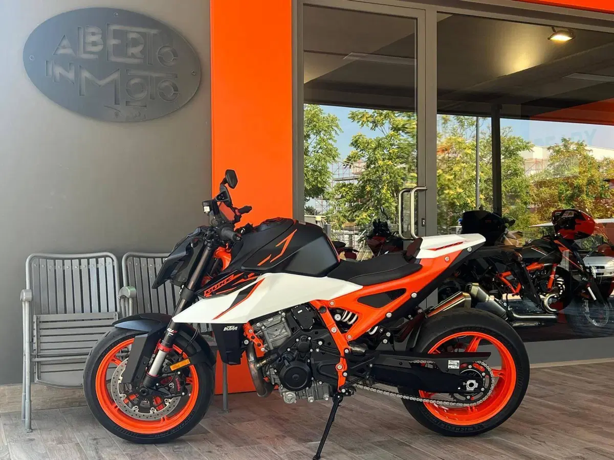 KTM 990 Duke R (2026) (8)